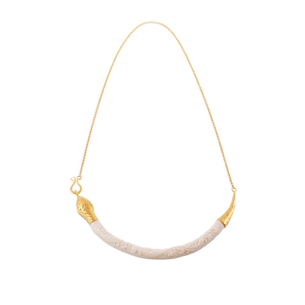 Snake Charmer Necklace in Off White